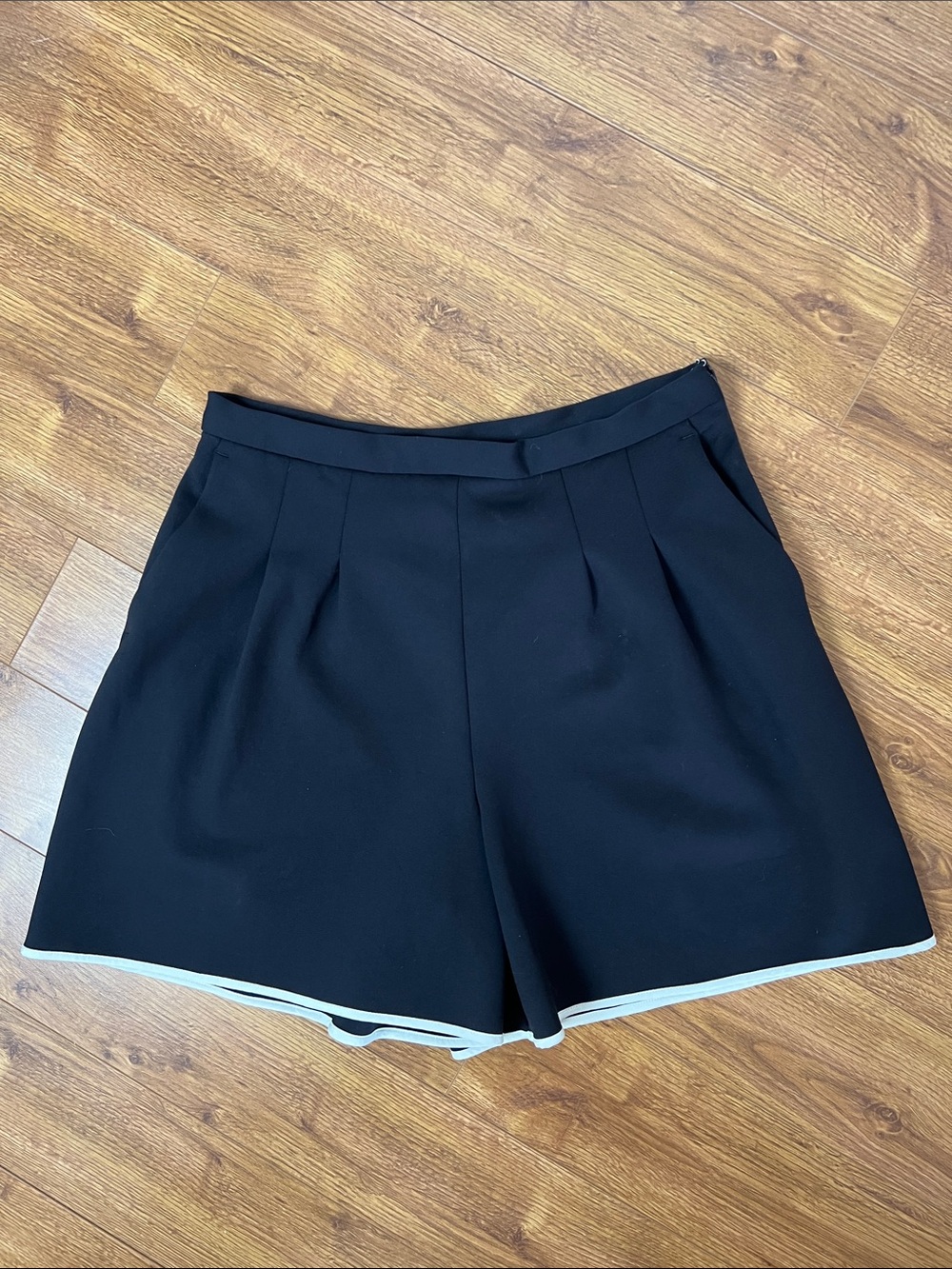 Wilfred Le Fou vintage inspired Black High-Waist Rosemere Shorts
